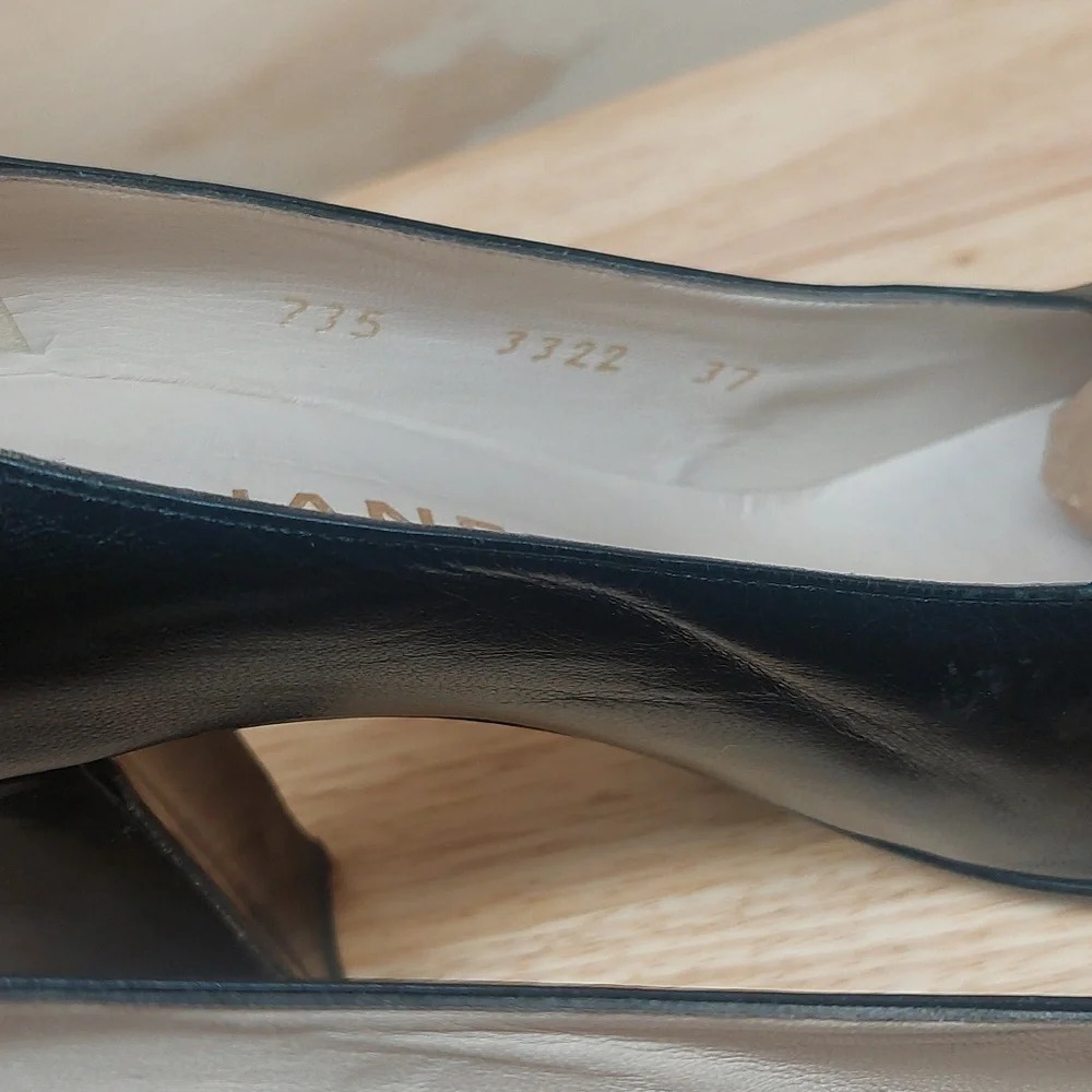 COCO CHANEL Black leather/patent Block heels CC logo EU 37 US 6.5-7 READ⬇️ - Picture 5 of 15